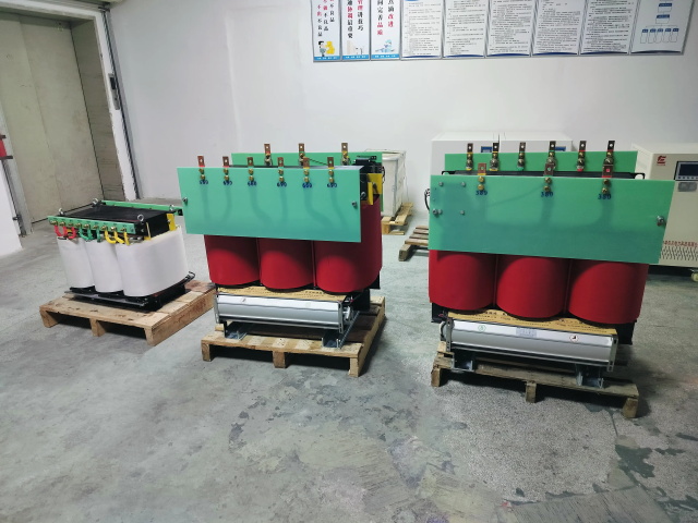 科尔沁右翼中KS11-1000KVA矿用变压器